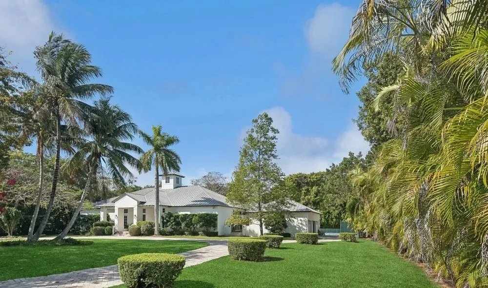 Top-rated landscaping services for outdoor upgrades in Miami, FL by The Garden Choice