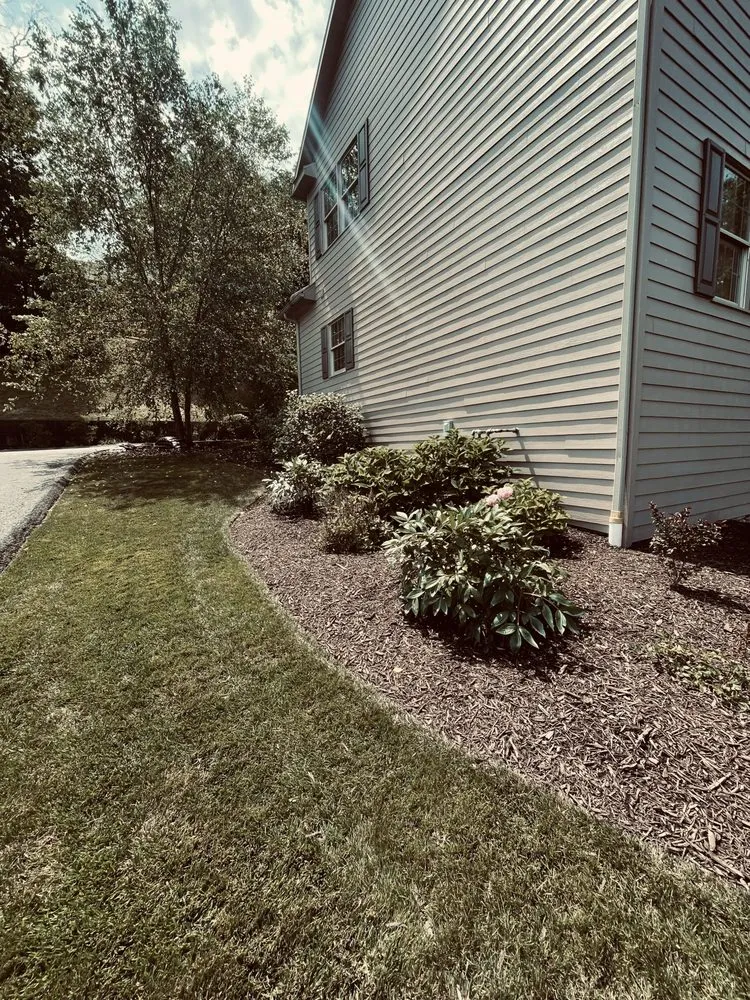 Custom yard cleanup service in Fairmont, WV - The Garden Gnome