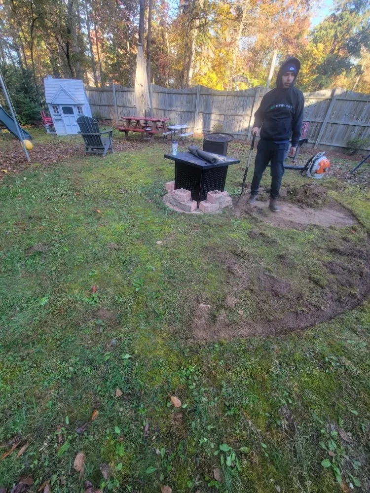 Reliable lawn mowing service experts serving Cape Saint Claire, MD - The Garden Kingdom Landscaping