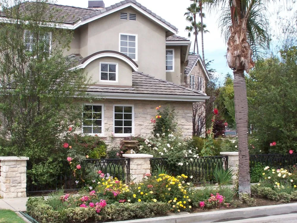 Trusted yard cleanup service with custom design across Garden Grove, CA - The Garden Path