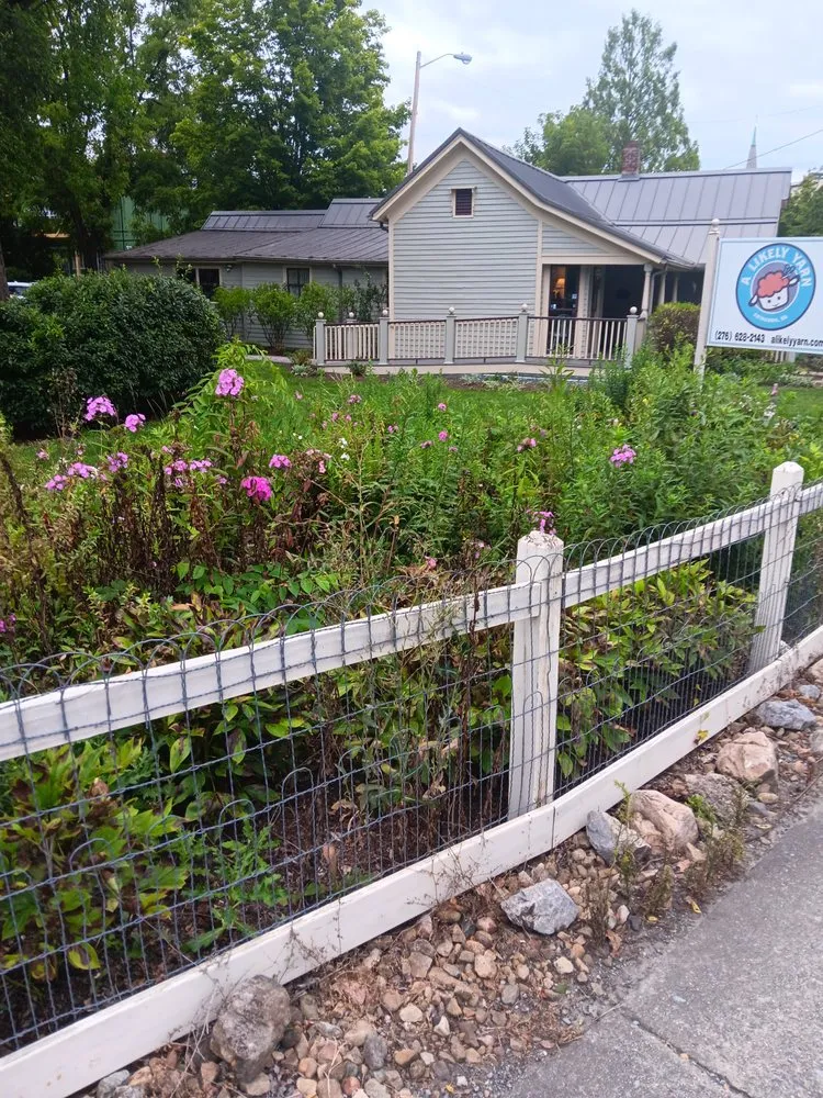 Expert landscaping services experts serving Abingdon, VA - The Garden Project