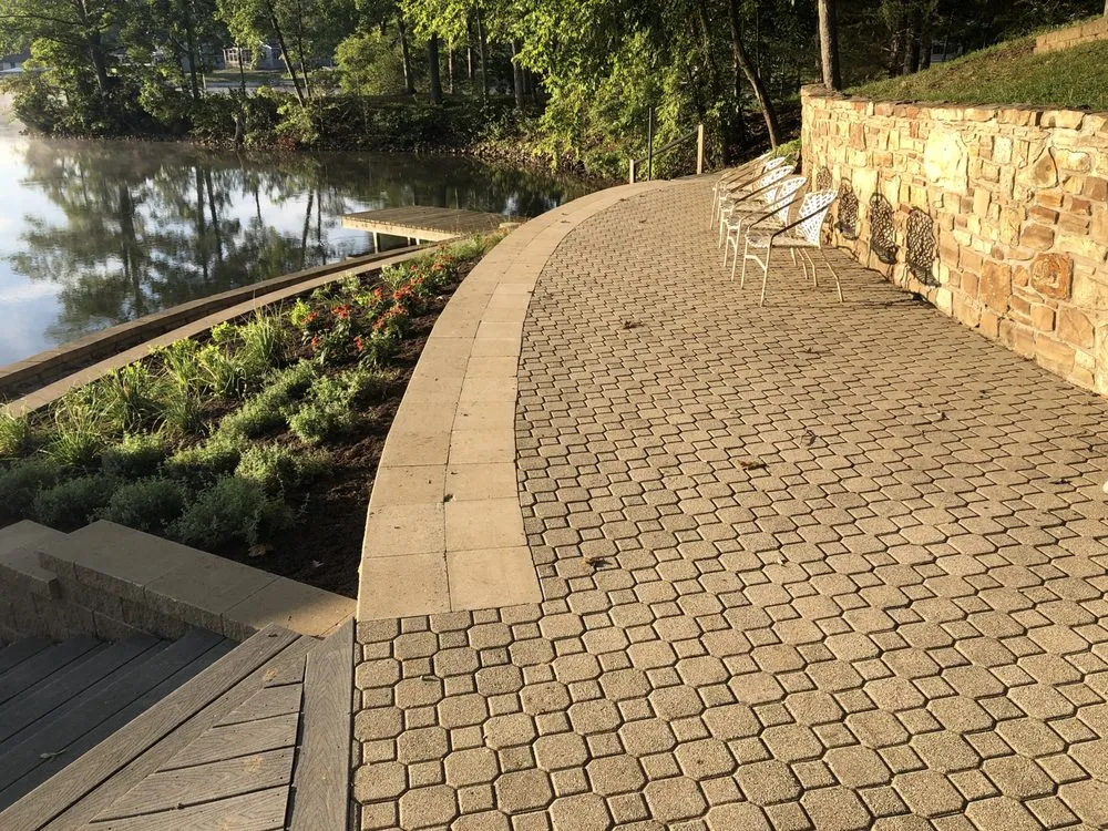 Custom lawn care service experts serving Columbus, IN - The Gardeners Landscape