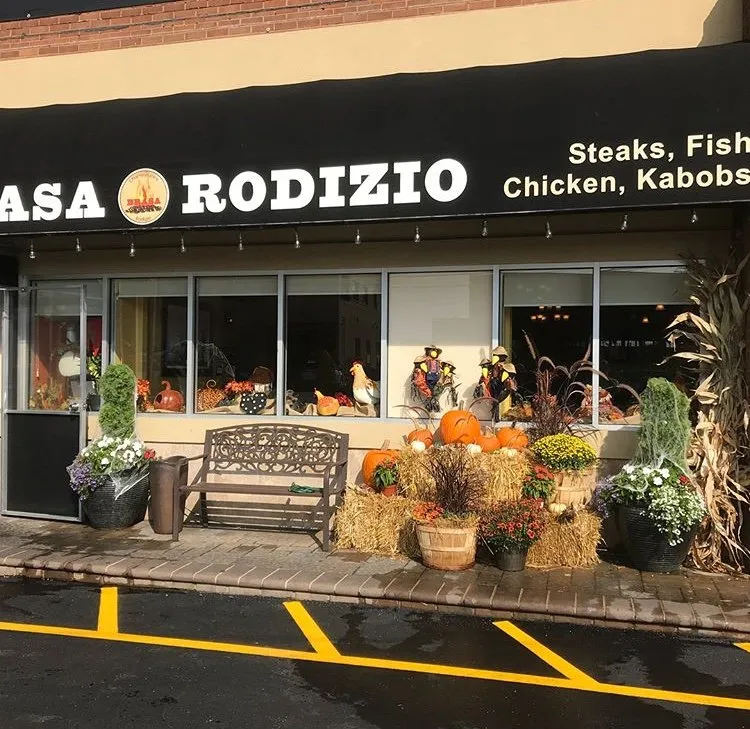 Reliable lawn mowing service in West Hempstead, NY by The Gardeners Market