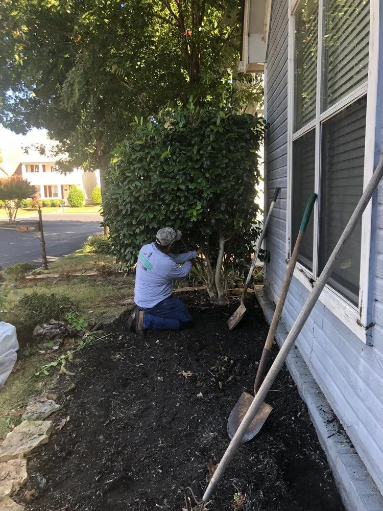 Trusted outdoor landscaping experts serving Byhalia, MS - The Gardener's Shadow