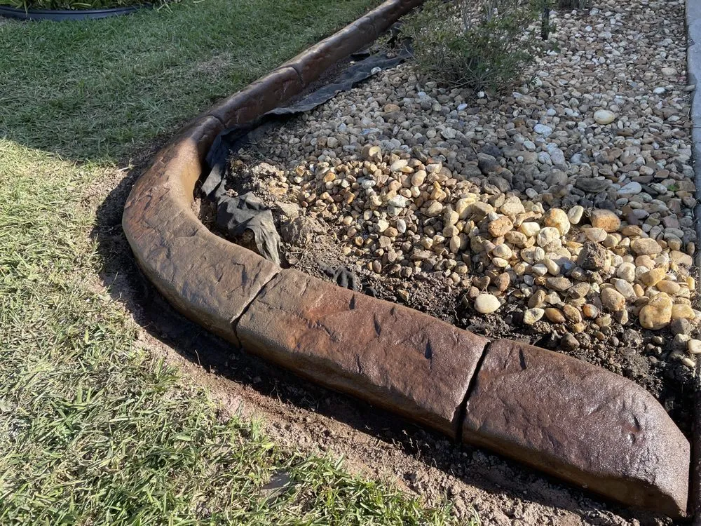 Reliable lawn care service for residential properties across Dade City, FL - The Gardens Edge