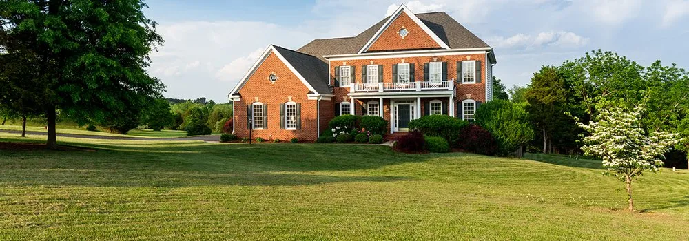 Top-rated yard maintenance for year-round maintenance in Lacey, WA by The Gardner's