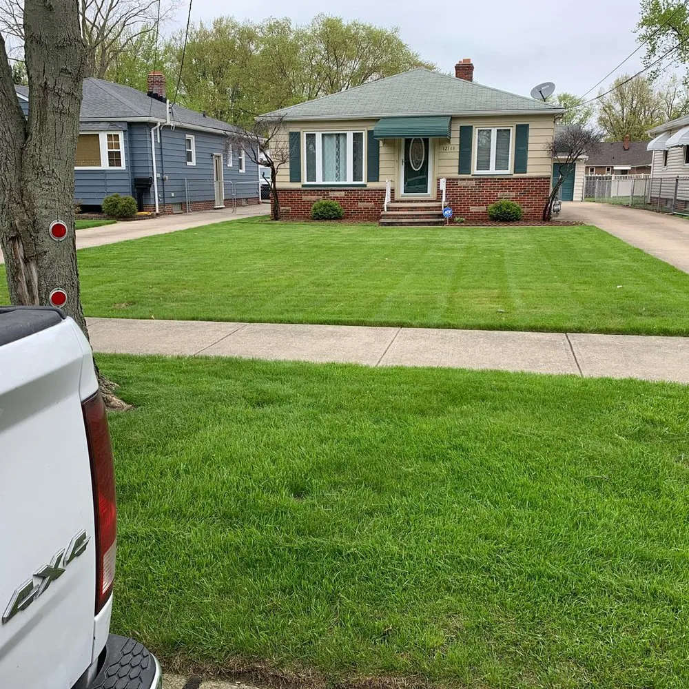 Reliable lawn care service in Knoxville, TN by The Grass Barber Lawn Service