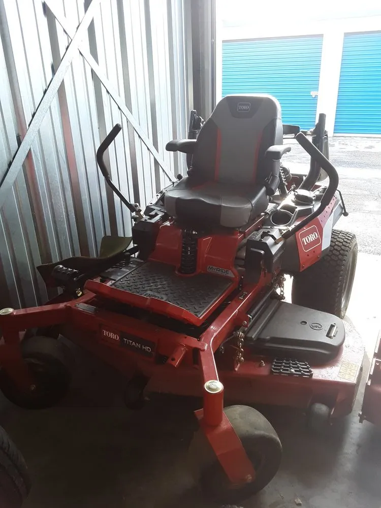 Trusted lawn care service experts serving Owatonna, MN - The Grass DR