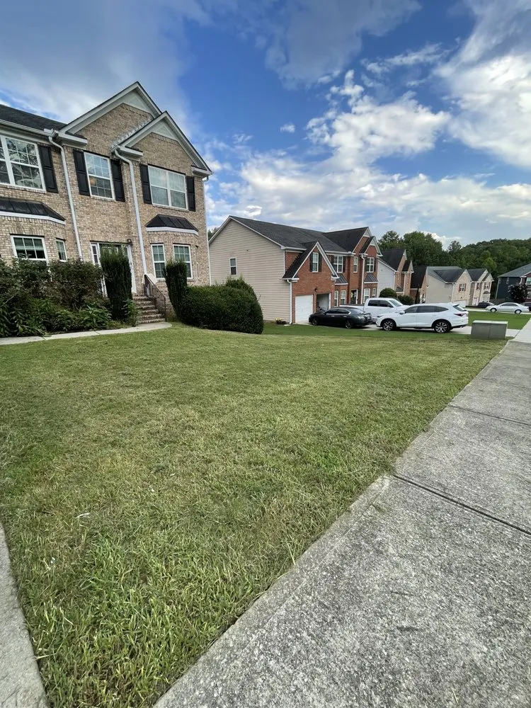 Trusted garden landscaping experts serving Carrollton, GA - The Grass Father Lawn Maintenance