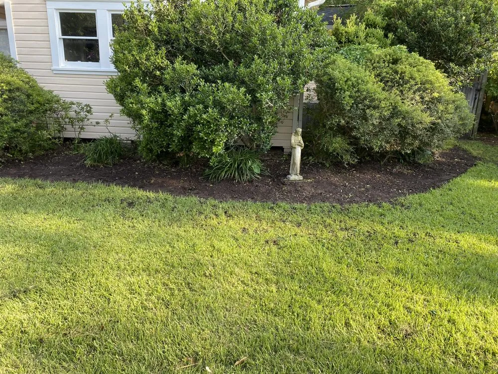 Professional garden landscaping for year-round maintenance across Houston, TX - The Great Grassby Lawn Service