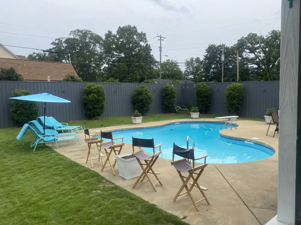 Affordable yard cleanup service near you in Birmingham, AL by The Green Earth Lawn Care