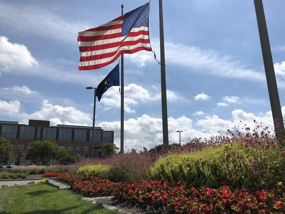 Custom landscape design in Indianapolis, IN - The Green Gang