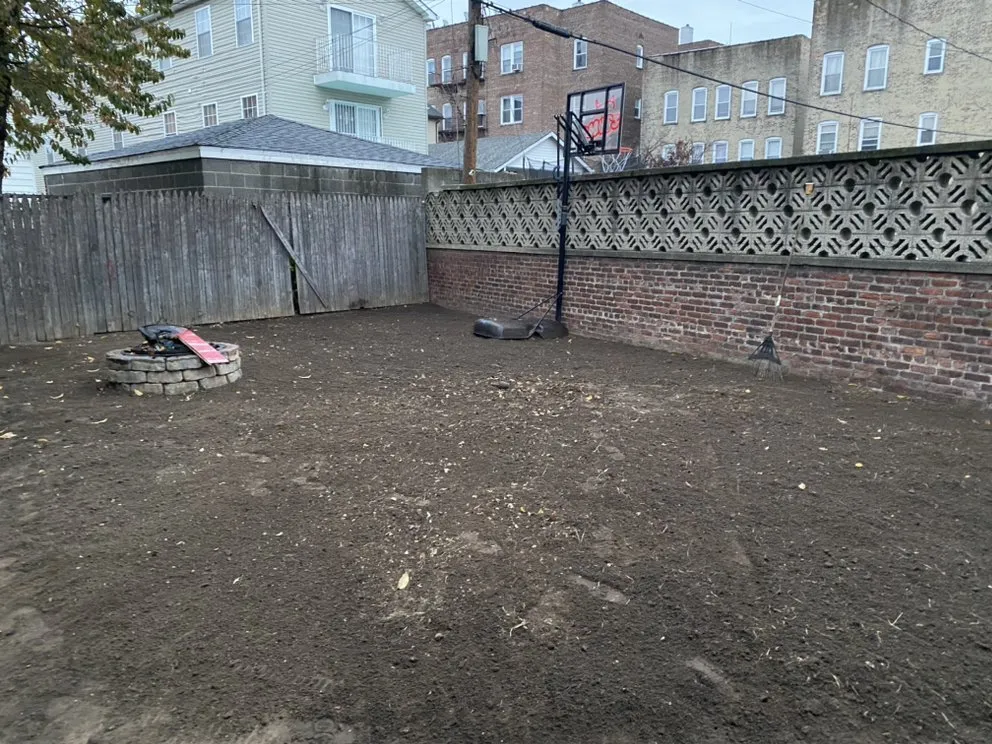 Reliable yard cleanup service in Jersey City, NJ - The Green Landscaping Service