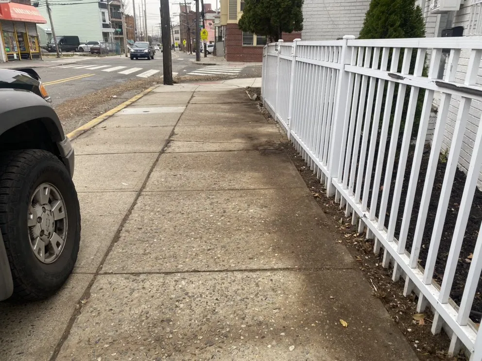 Top-rated outdoor landscaping for homes in Jersey City, NJ by The Green Landscaping Service