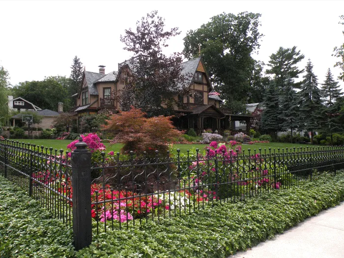 Custom yard maintenance in Elmhurst Township, PA - The Green Scene