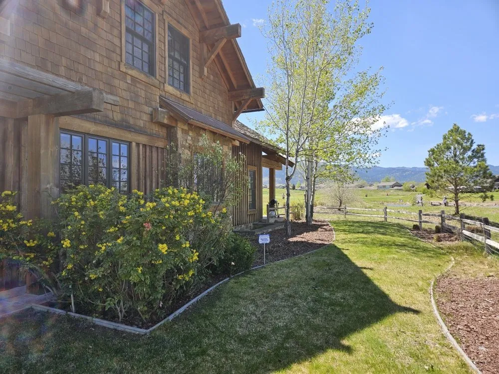 Affordable outdoor landscaping experts serving Missoula, MT - The Green Scene