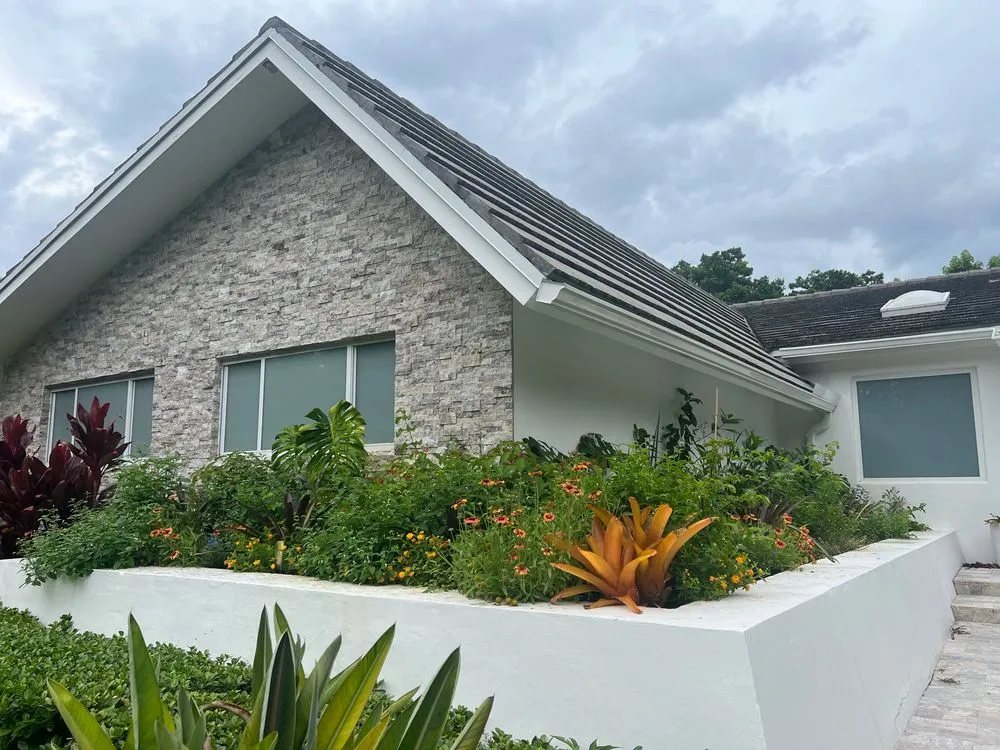 Top-rated yard cleanup service experts serving Miami, FL - The Green Standard