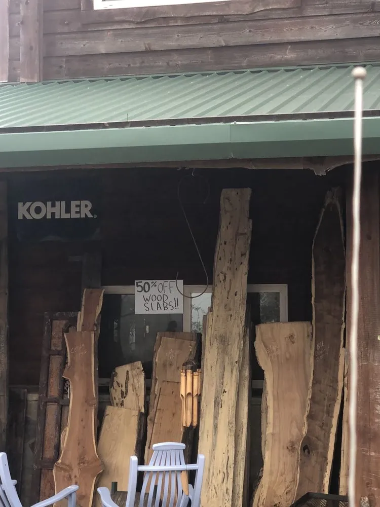 Expert yard maintenance for beautiful yards in Waxahachie, TX by The Greenery