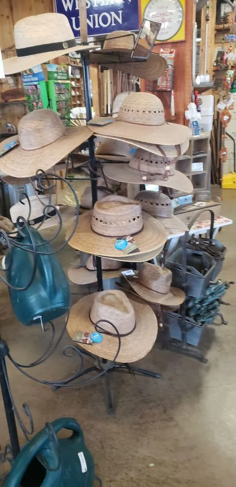 Professional outdoor landscaping experts serving Waxahachie, TX - The Greenery