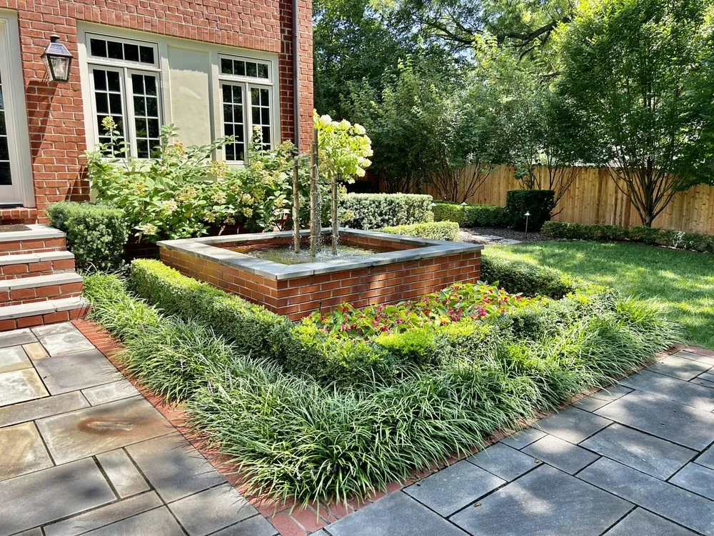 Professional yard maintenance in Kansas City, MO by The Greensman