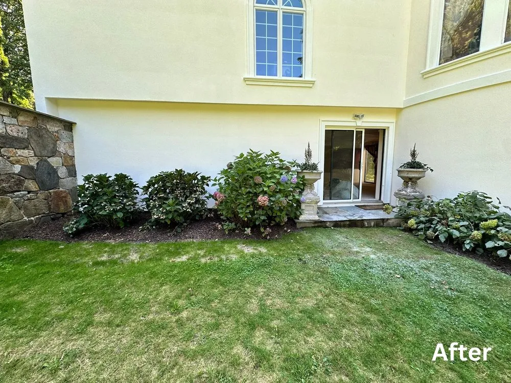 Trusted lawn mowing service experts serving Armonk, NY - The Grounds Guys of Armonk and Greenwich