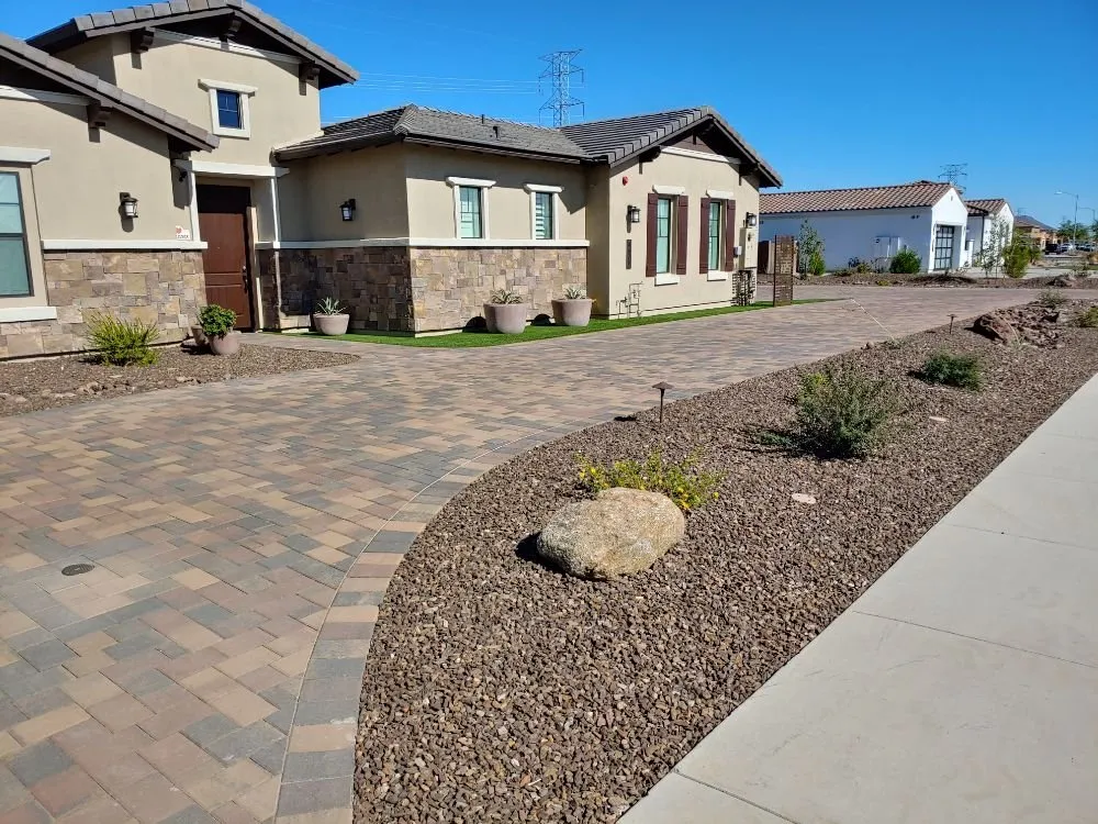 Expert outdoor landscaping experts serving Phoenix, AZ - The Grounds Guys of Arrowhead in Phoenix