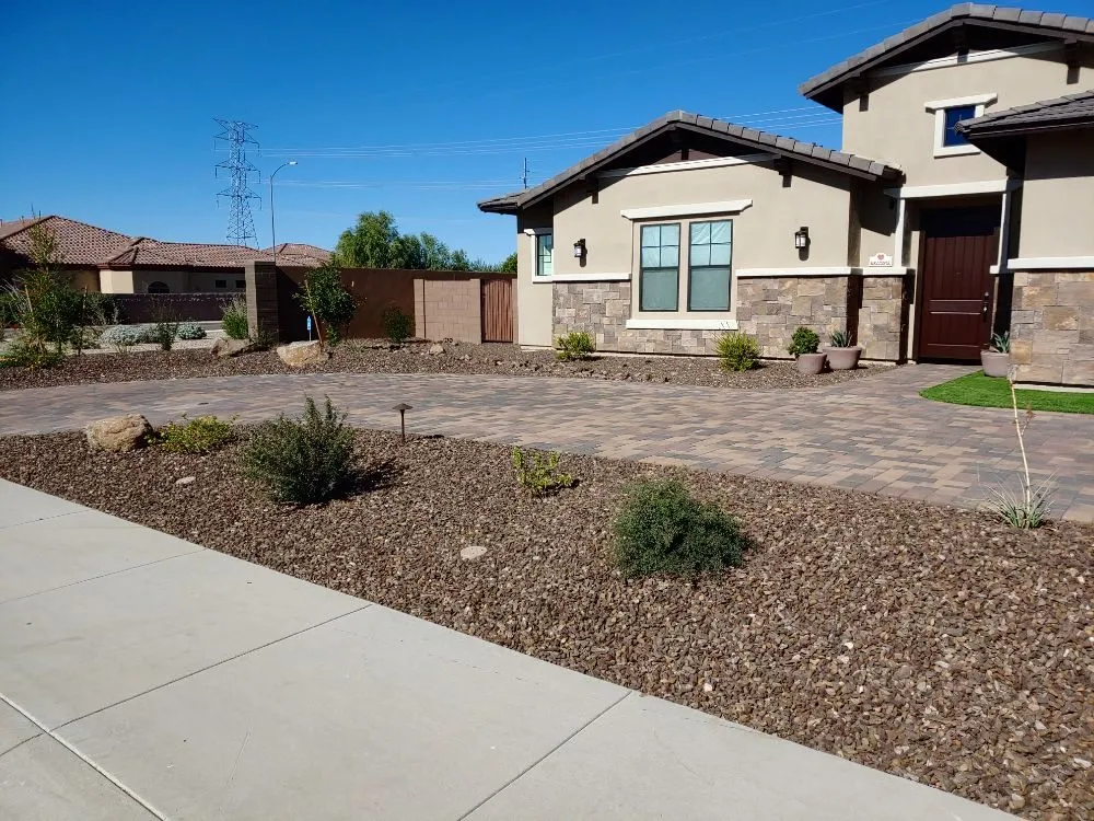 Affordable yard maintenance experts serving Phoenix, AZ - The Grounds Guys of Arrowhead in Phoenix