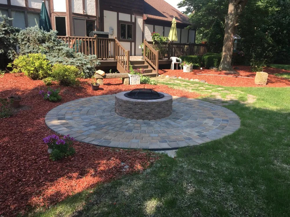 Trusted lawn mowing service experts serving Canton, OH - The Grounds Guys of Canton, OH