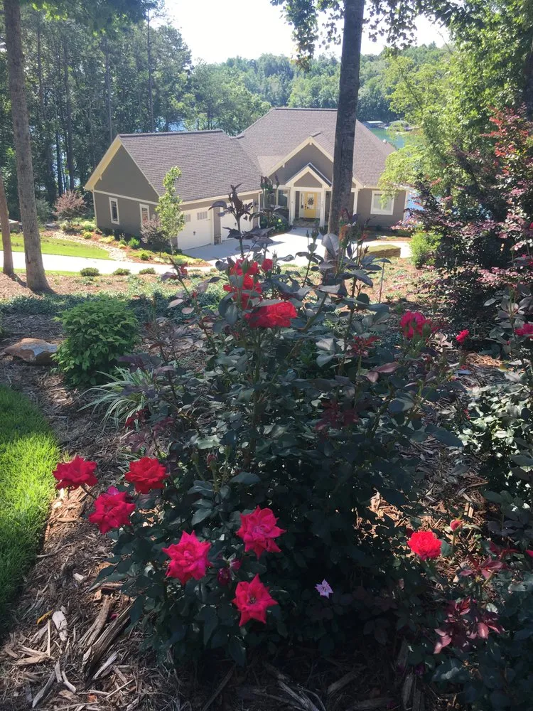 Reliable outdoor landscaping experts serving Powdersville, SC - The Grounds Guys of Greenville, SC