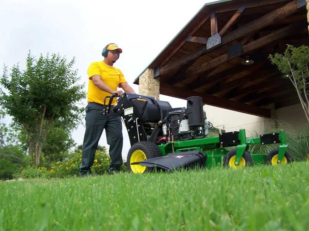 Professional yard cleanup service in Reeders, PA - The Grounds Guys of Stroudsburg