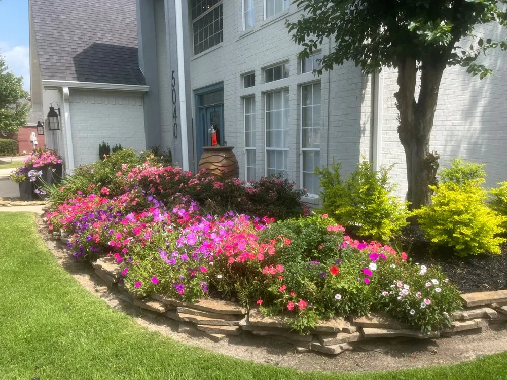 Expert garden landscaping experts serving Orange, TX - The Grounds Guys of the Golden Triangle