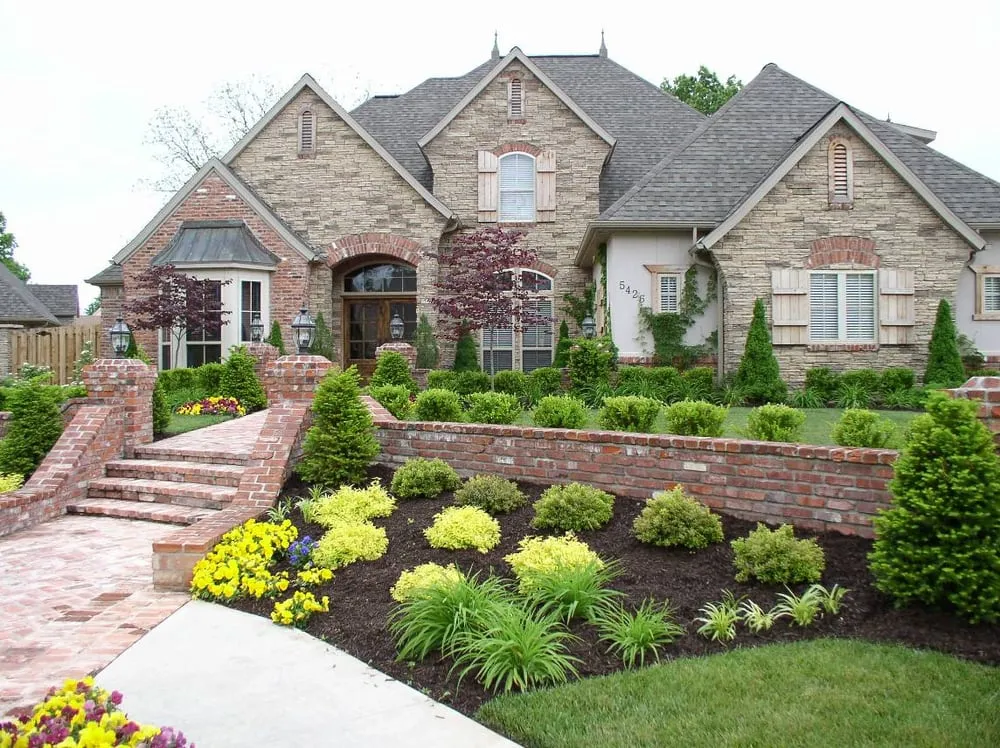 Top-rated garden landscaping with custom design in Knoxville, TN by The Grounds Masters