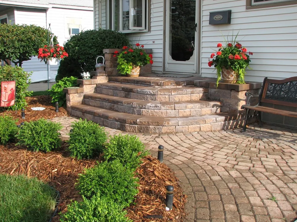 Local landscape installation experts serving Warren, MI - The Guy Outdoor Services