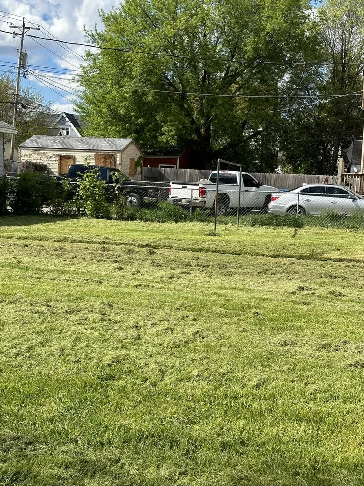 Expert lawn care service in Milwaukee, WI by The Guys That do it All