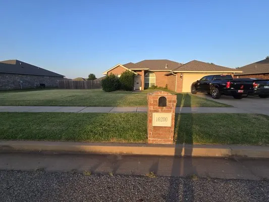 The Handy Hubby Logo