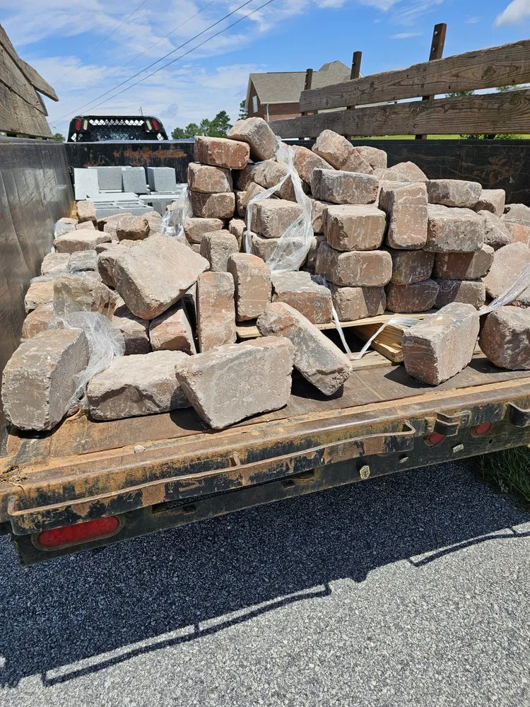 Professional lawn care service experts serving Gray, GA - The Handyman Can