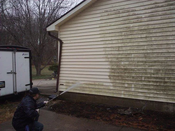 Top-rated landscape design in Leesburg, FL by The Happy Frog Lawn Care