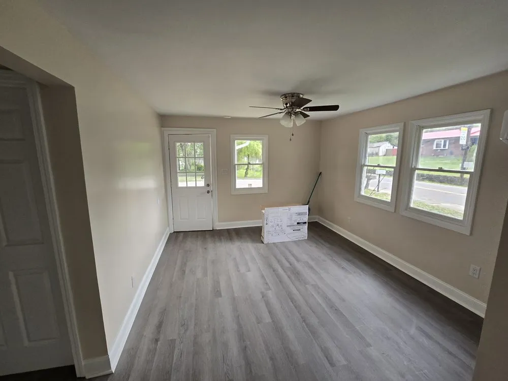 Custom yard cleanup service in Knoxville, TN by The Harris