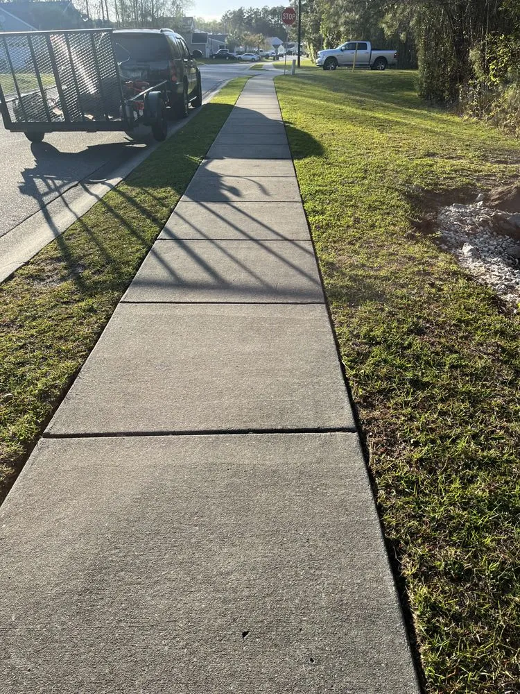 Reliable lawn mowing service with custom design across Summerville, SC - The Haviland Company