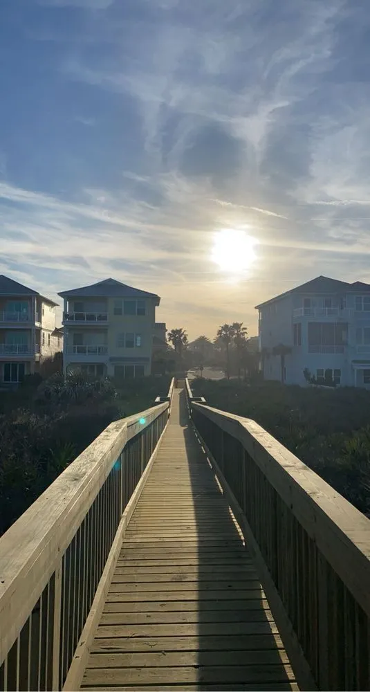 Custom landscape installation in Palm Coast, FL - The Honey Dewer