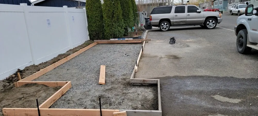 Professional garden landscaping in West Richland, WA - The In & Out Home Services