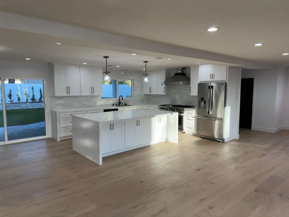 Top-rated residential landscaping in Los Angeles, CA by The Ivy Builders