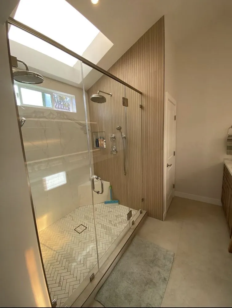 Custom lawn care service for year-round maintenance in Los Angeles, CA by The Ivy Builders