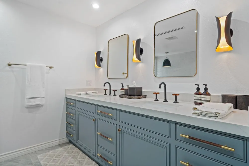 Professional garden landscaping in Los Angeles, CA - The Ivy Builders