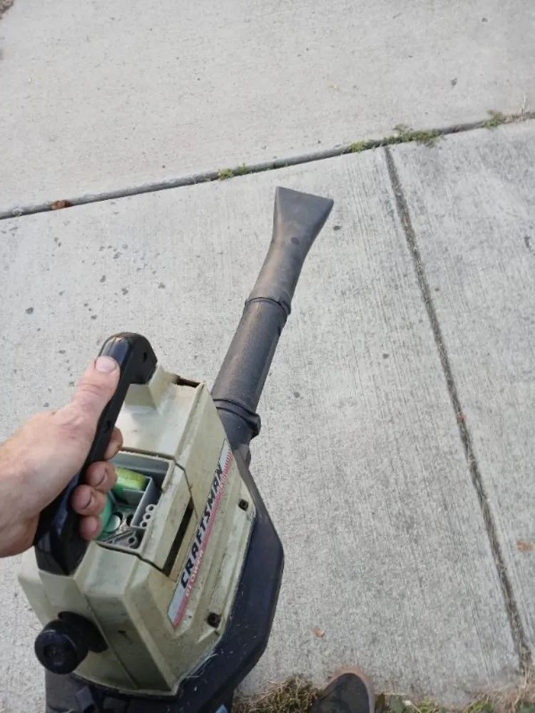 Top-rated yard cleanup service in Flint, MI - The Jack Of All Trades