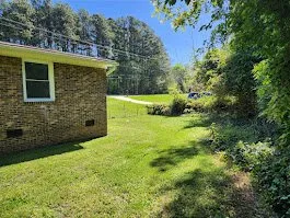 Local lawn care service experts serving Bessemer City, NC - The Jewel Lawn Care