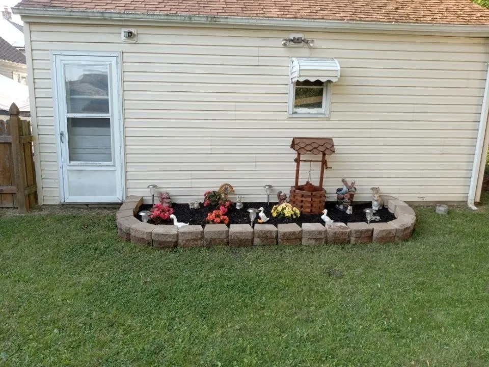 Trusted garden landscaping in Niagara Falls, NY by The Joat