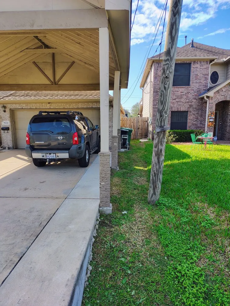 Top-rated yard cleanup service experts serving Houston, TX - The Johnsons Lawn Care