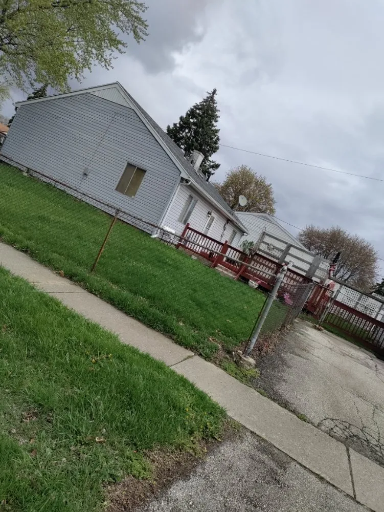 Top-rated landscape design experts serving Toledo, OH - The J's Get It Done 419