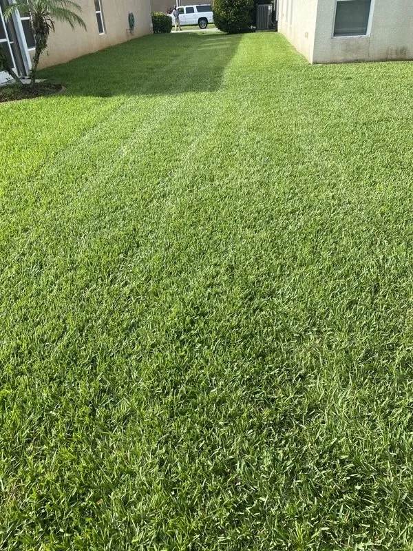 Local garden landscaping in Fort Myers, FL by The Kendricks Pool & Lawn Service